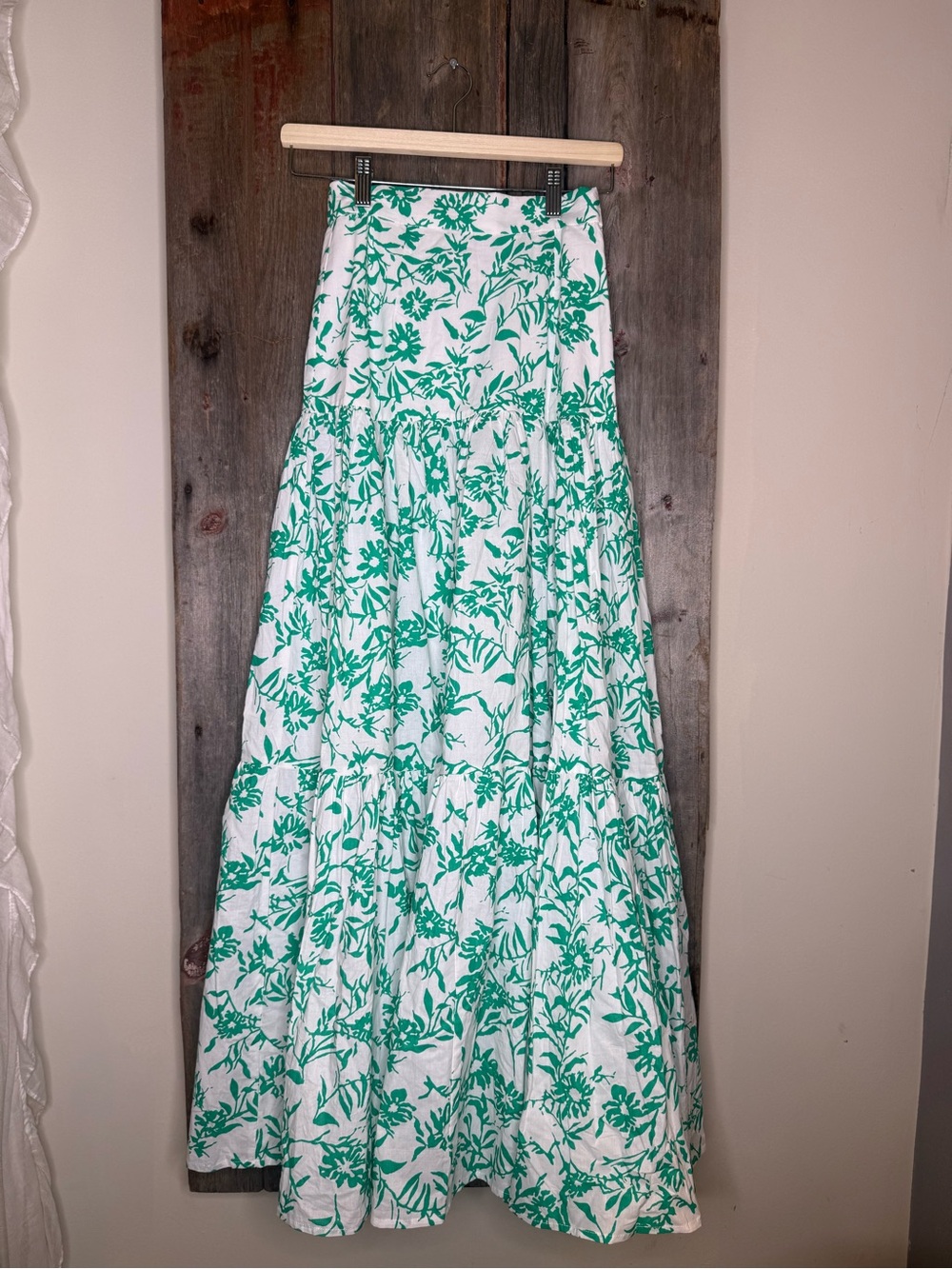 Runaway The Lablel Ayla White Maxi Skirt with Green Floral Print XS - Picture 2 of 11